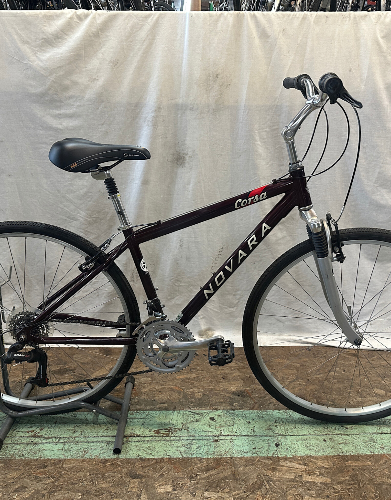 16" Novara Corsa (1317 H3L)