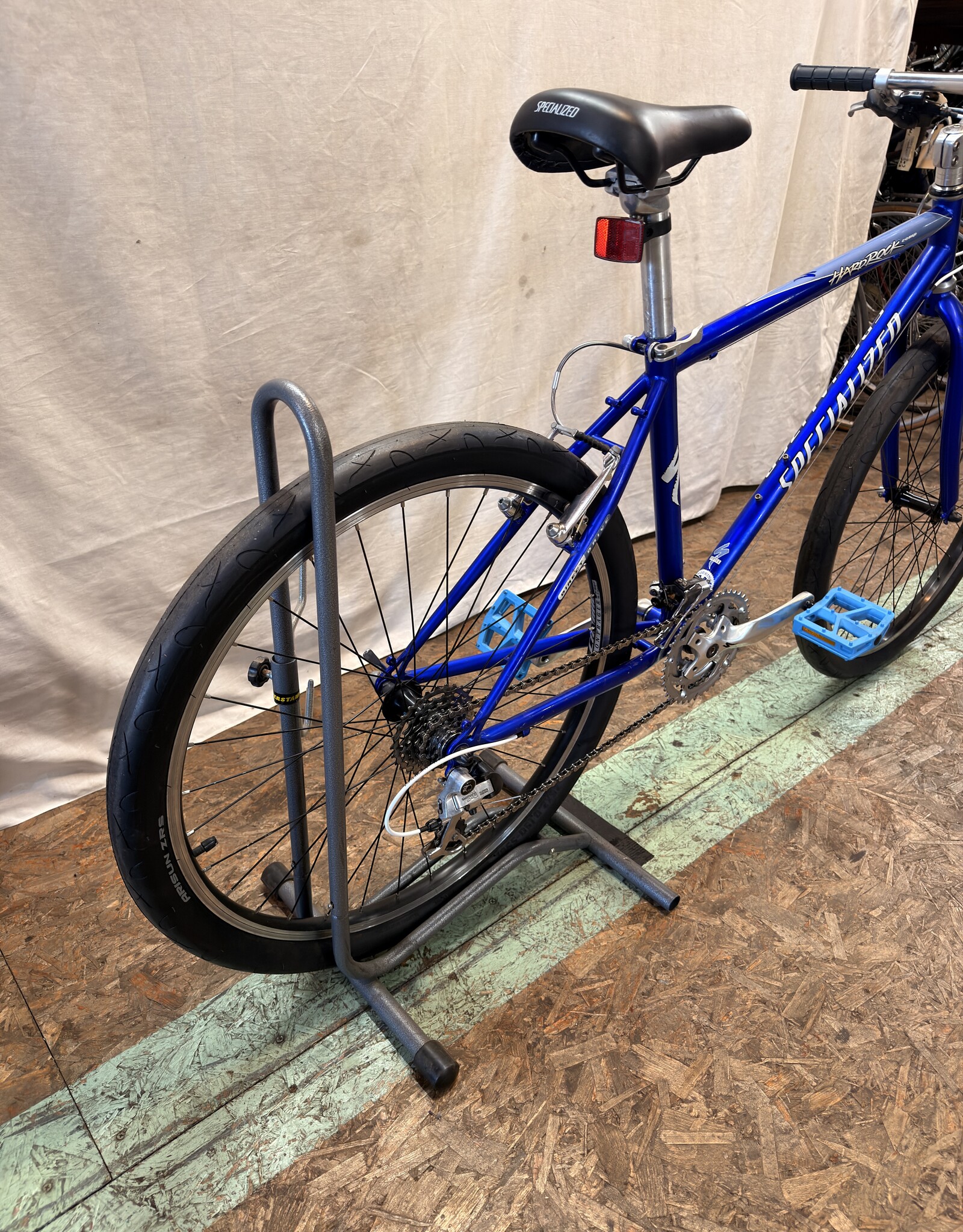 17" Specialized Hardrock Comp (9692 C4U)