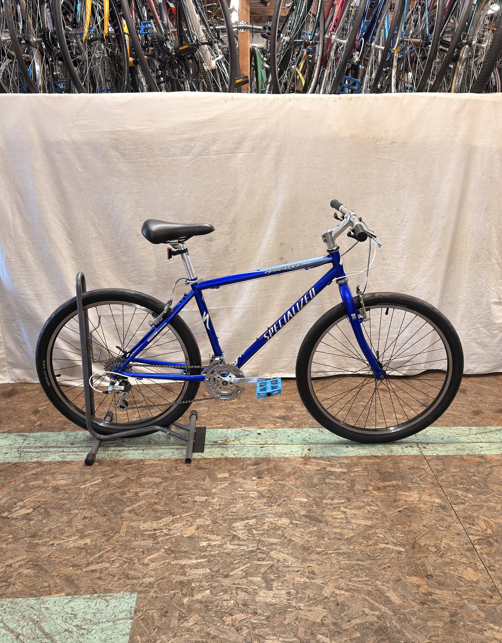 17" Specialized Hardrock Comp (9692 C4U)