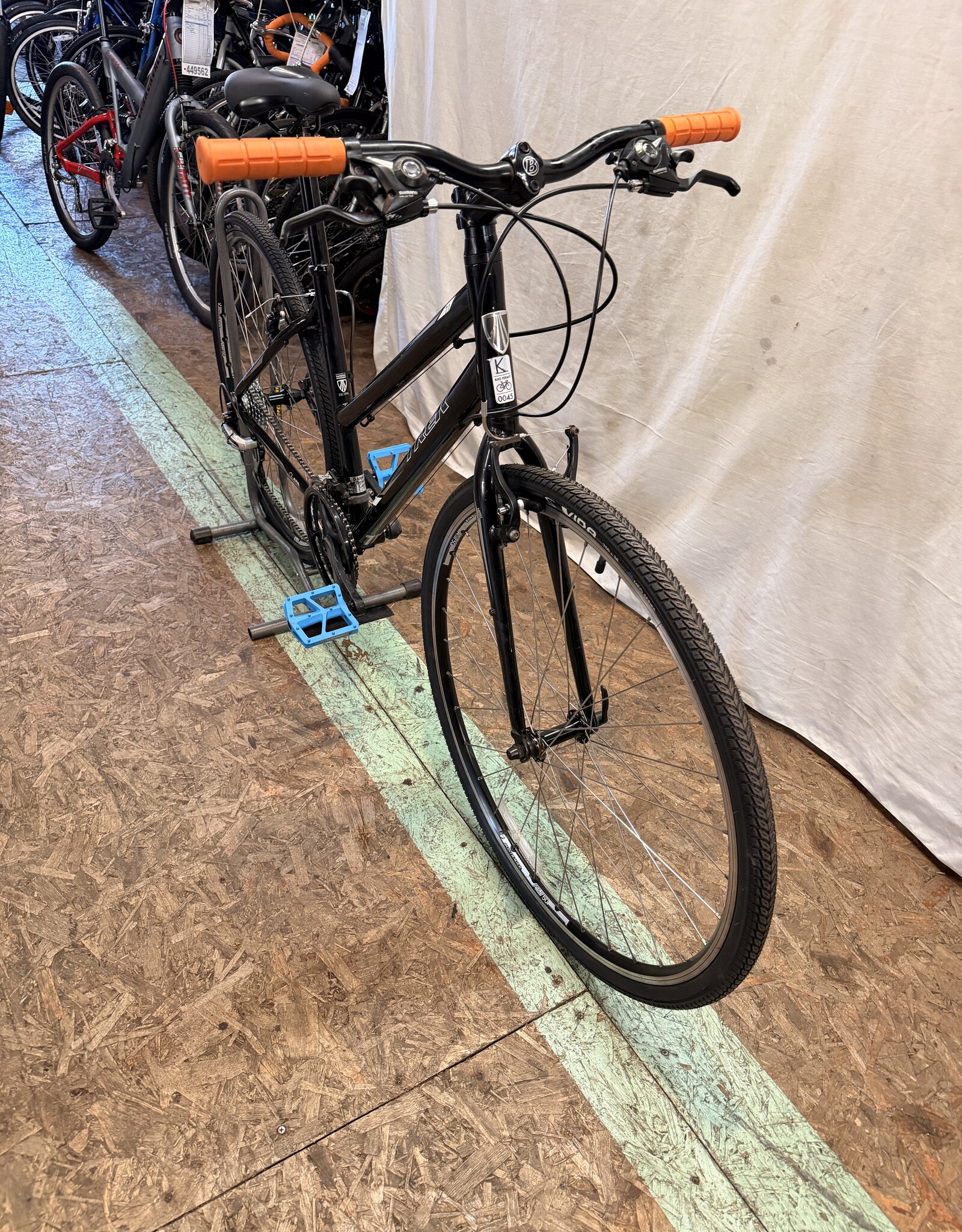 17.5" Trek FX (647G) C4U