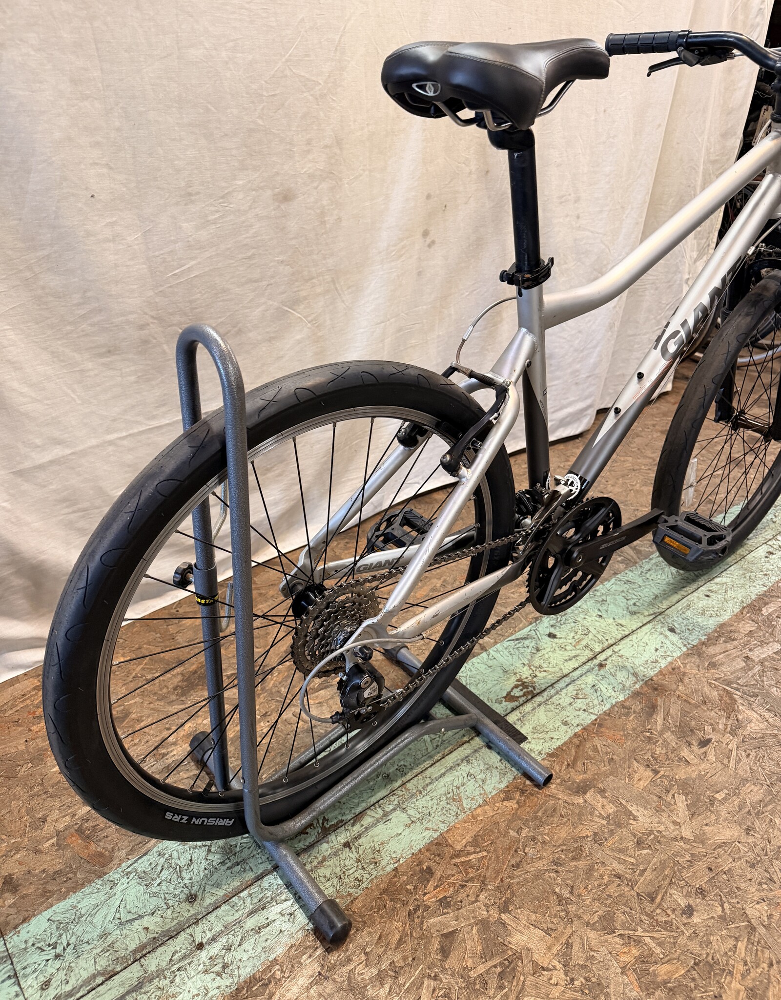 18in Giant Boulder (B528) C4U