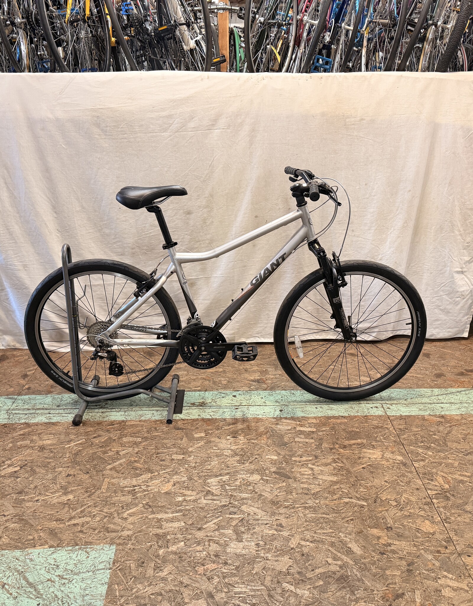 18in Giant Boulder (B528) C4U