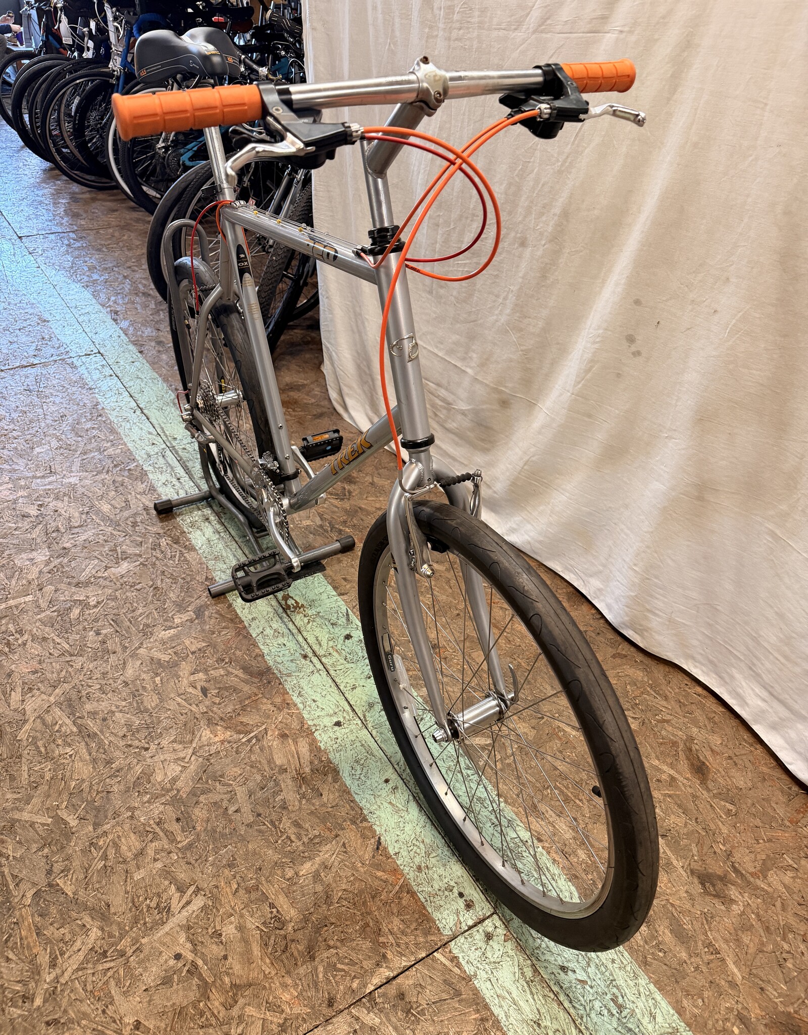 24" Trek 920 (36SP) C4U