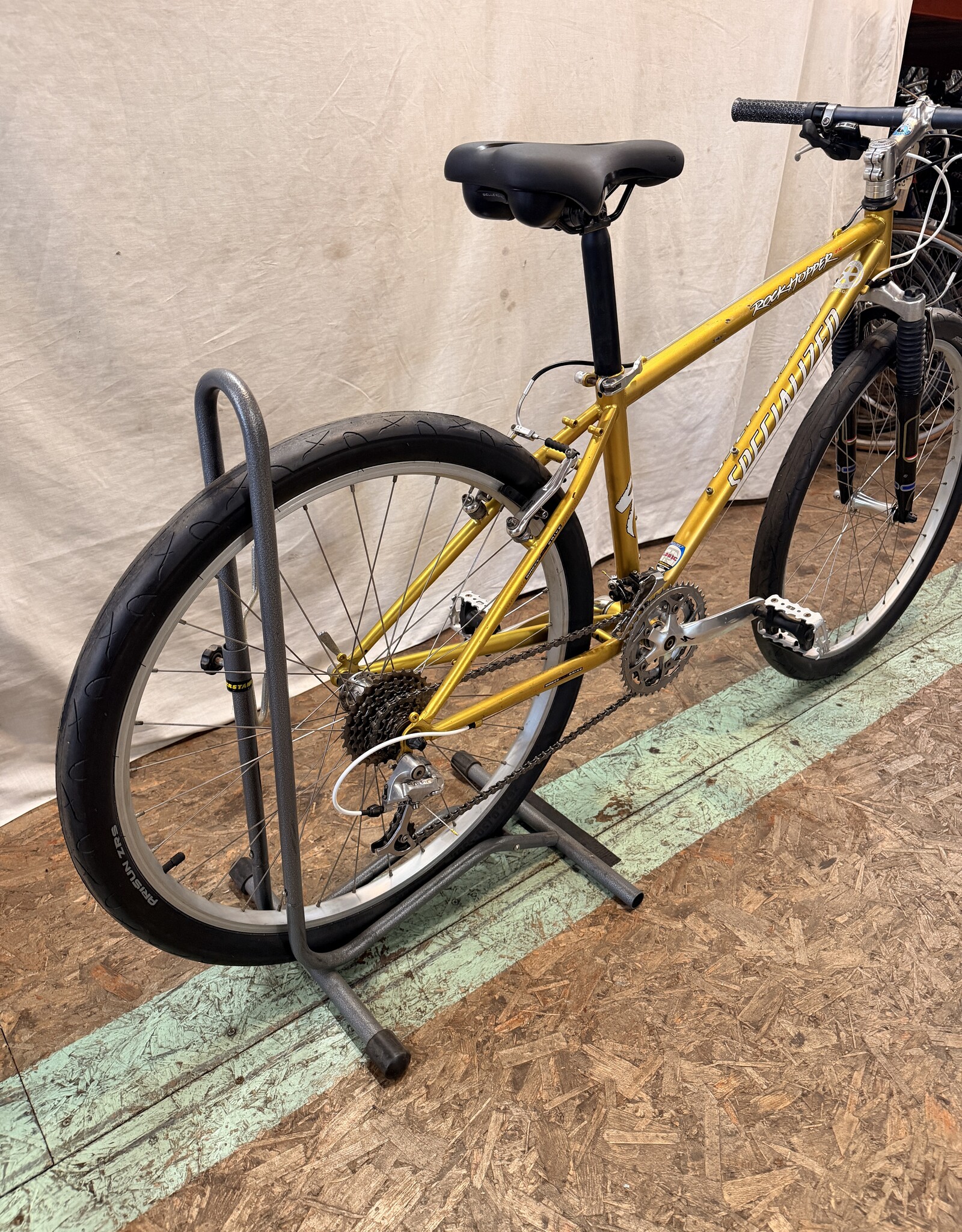 15" Specialized Rockhopper (2653) C4U