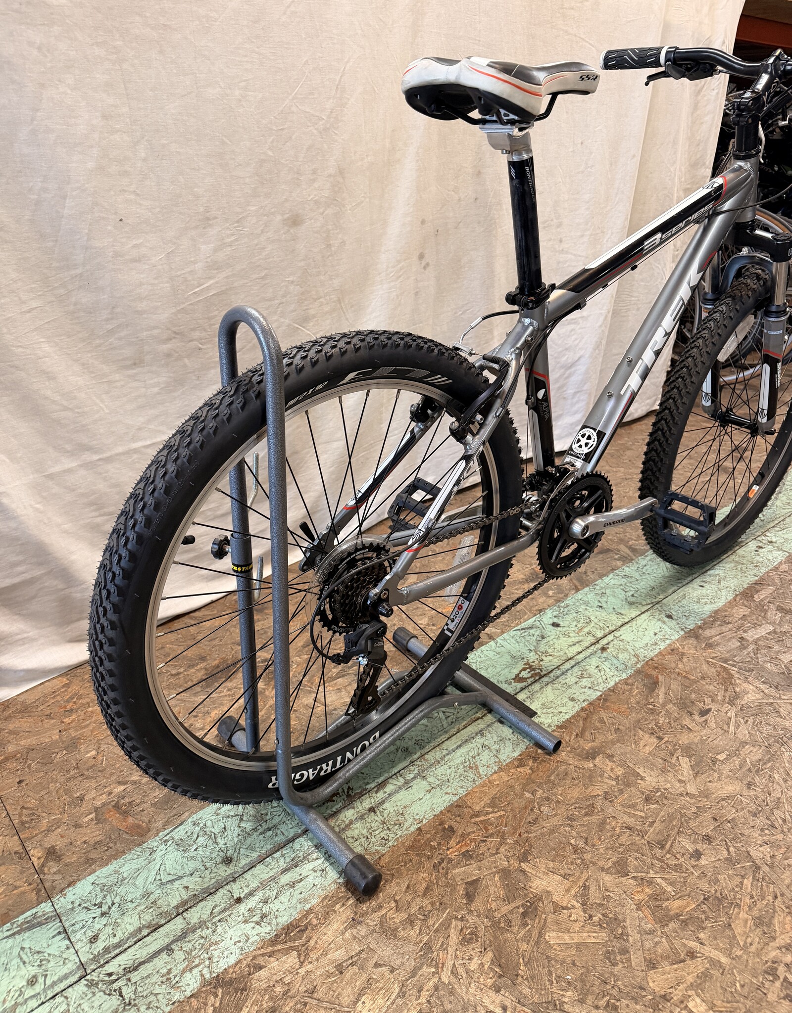 16in Trek 3500 (545F) C4U