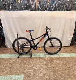 24" Giant XTC Jr. (4255) B2U