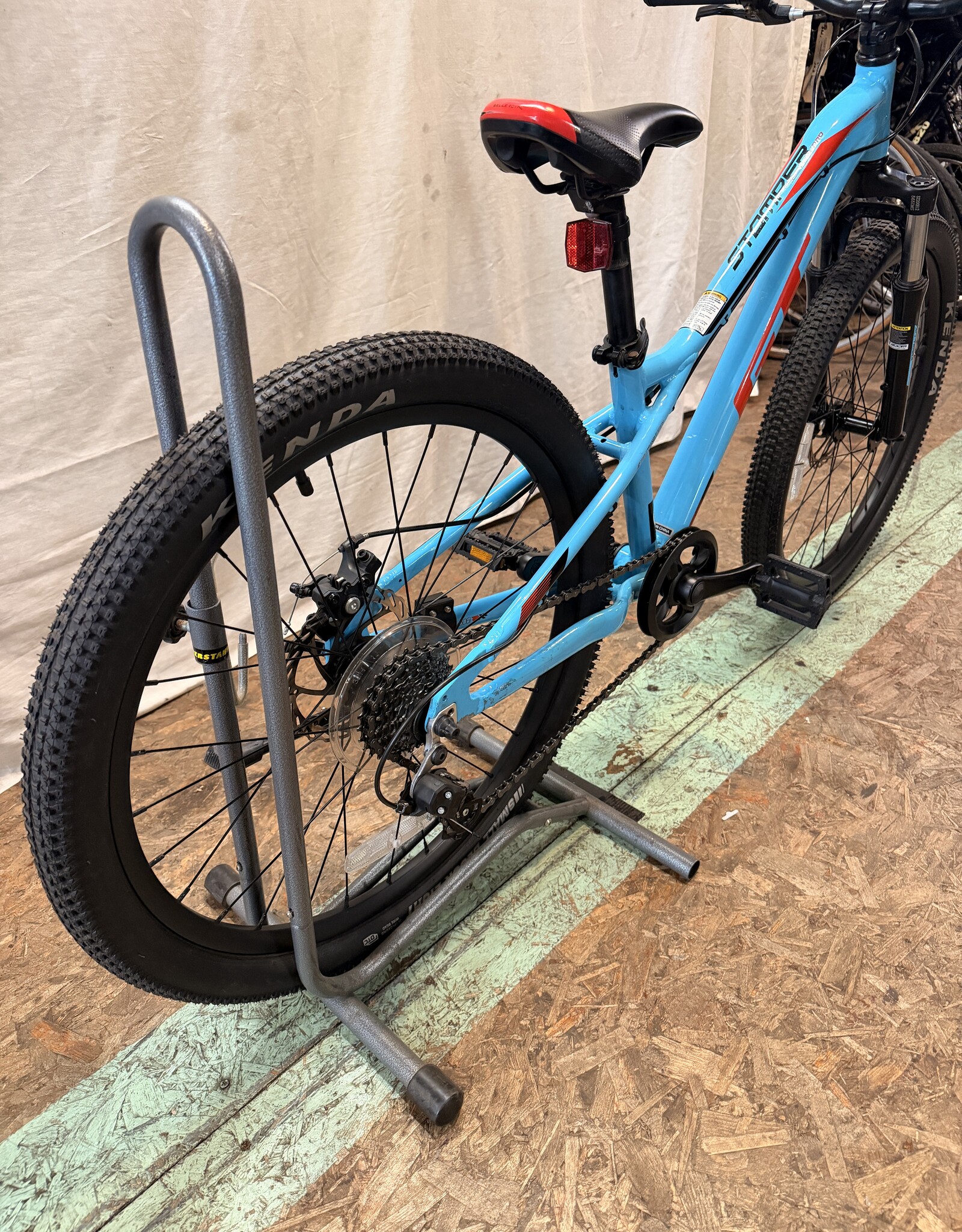 GT 12" 30cm GT Stomper Pro (8141) B1U