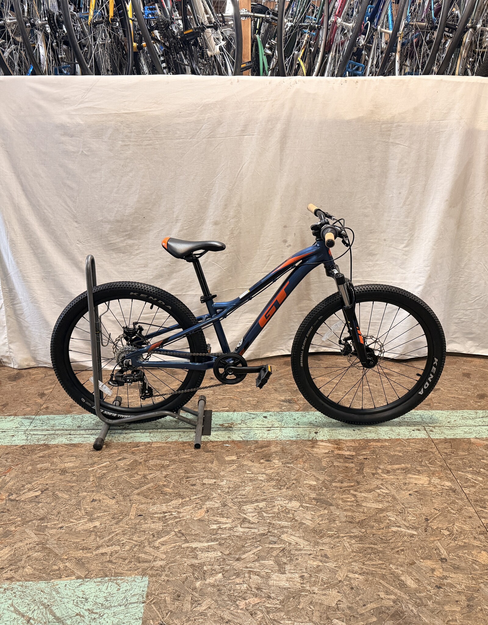 GT 24" Kids GT Stomper (3349) B1U