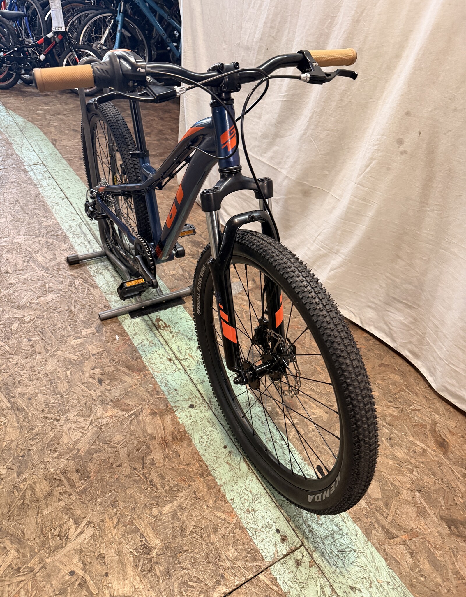 GT 24" Kids GT Stomper (3349) B1U