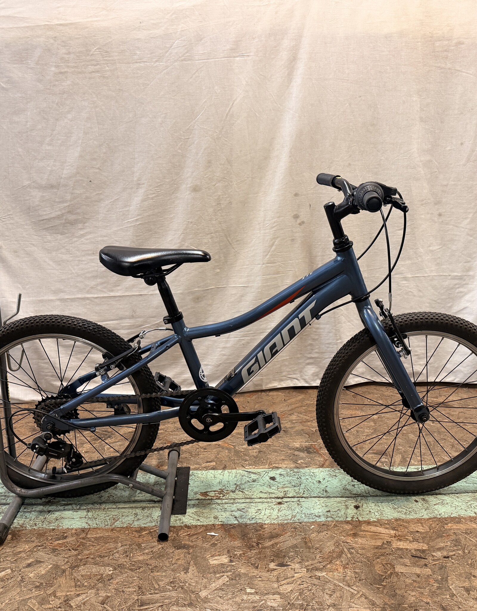 20" Giant XTC Jr (4062) B1U