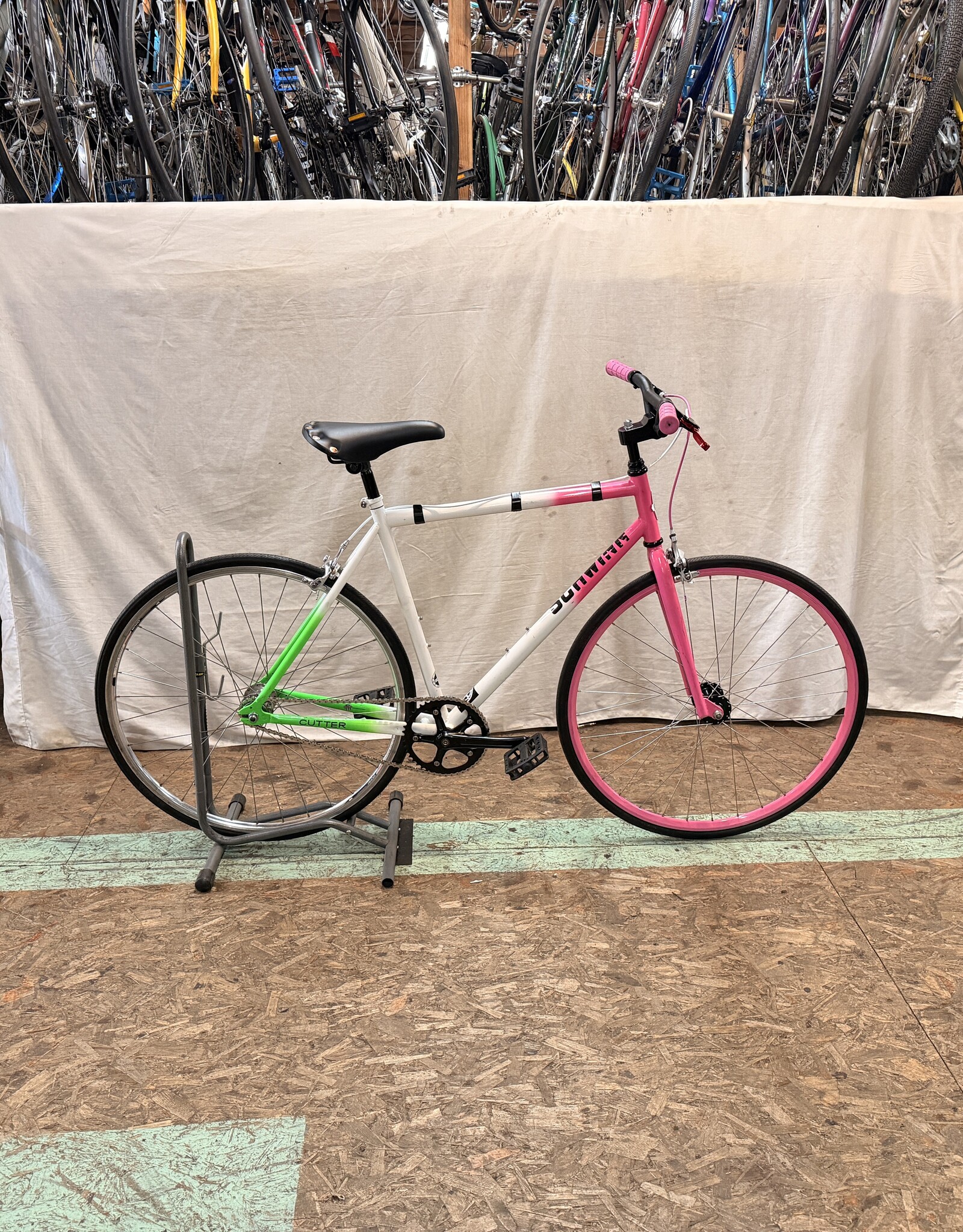 54cm Schwinn Cutter (6050) H1L