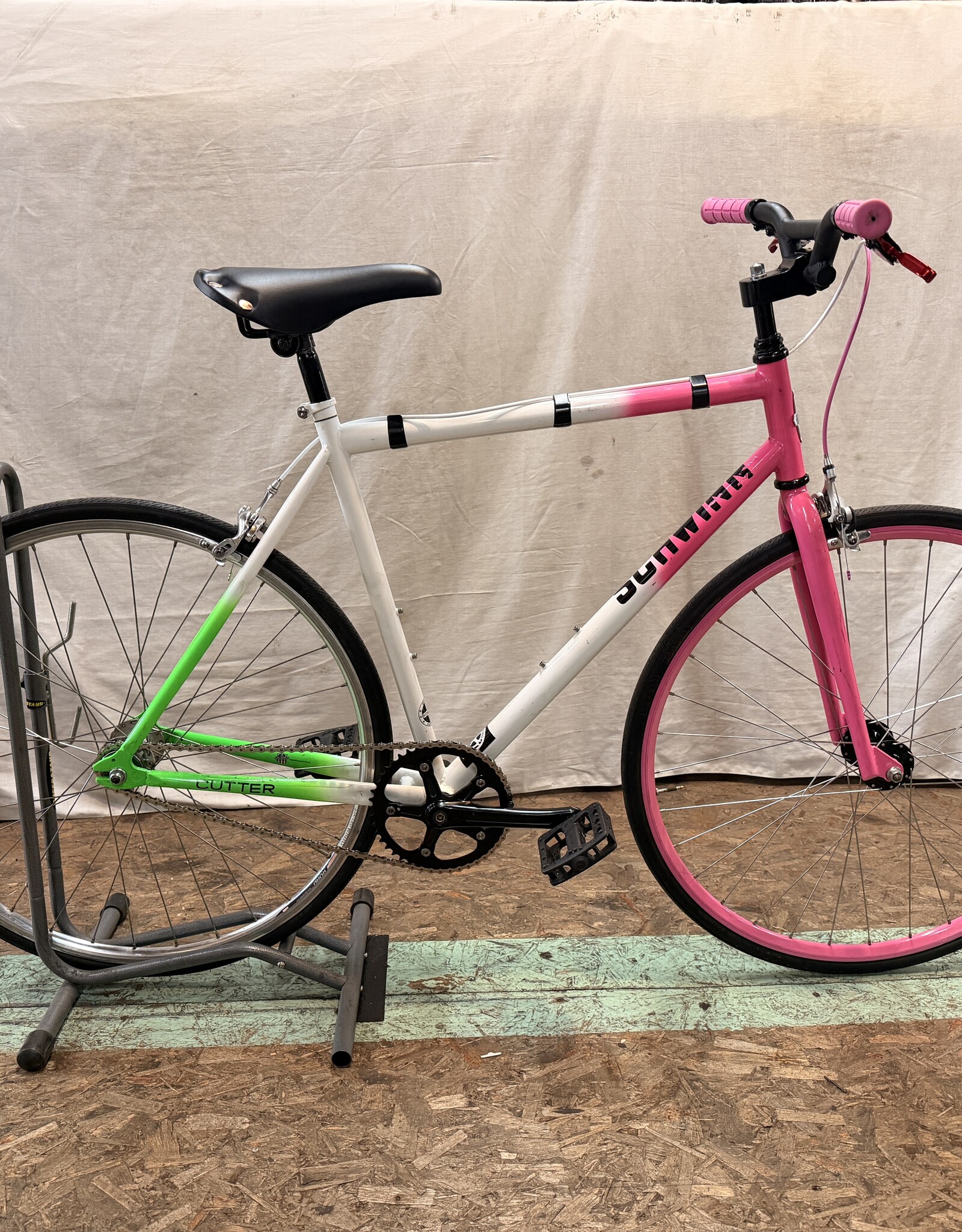 54cm Schwinn Cutter (6050) H1L