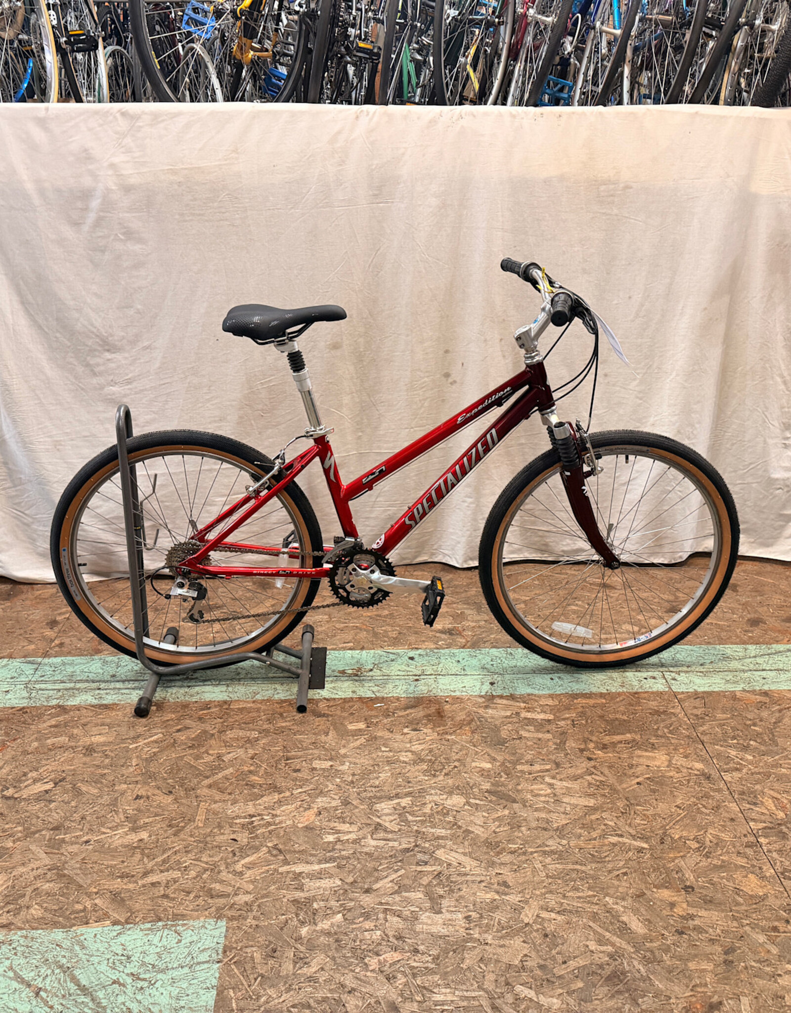 15.5" Specialized Expedition (0640) H1U