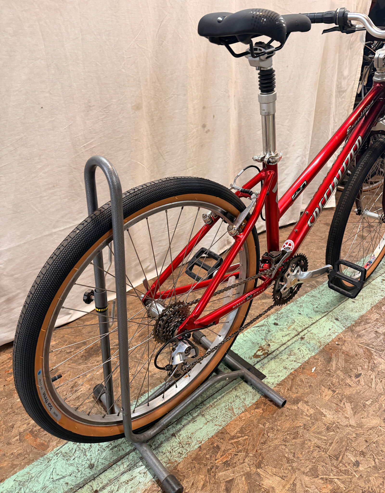 15.5 in Specialized Expedition (0640) H1U