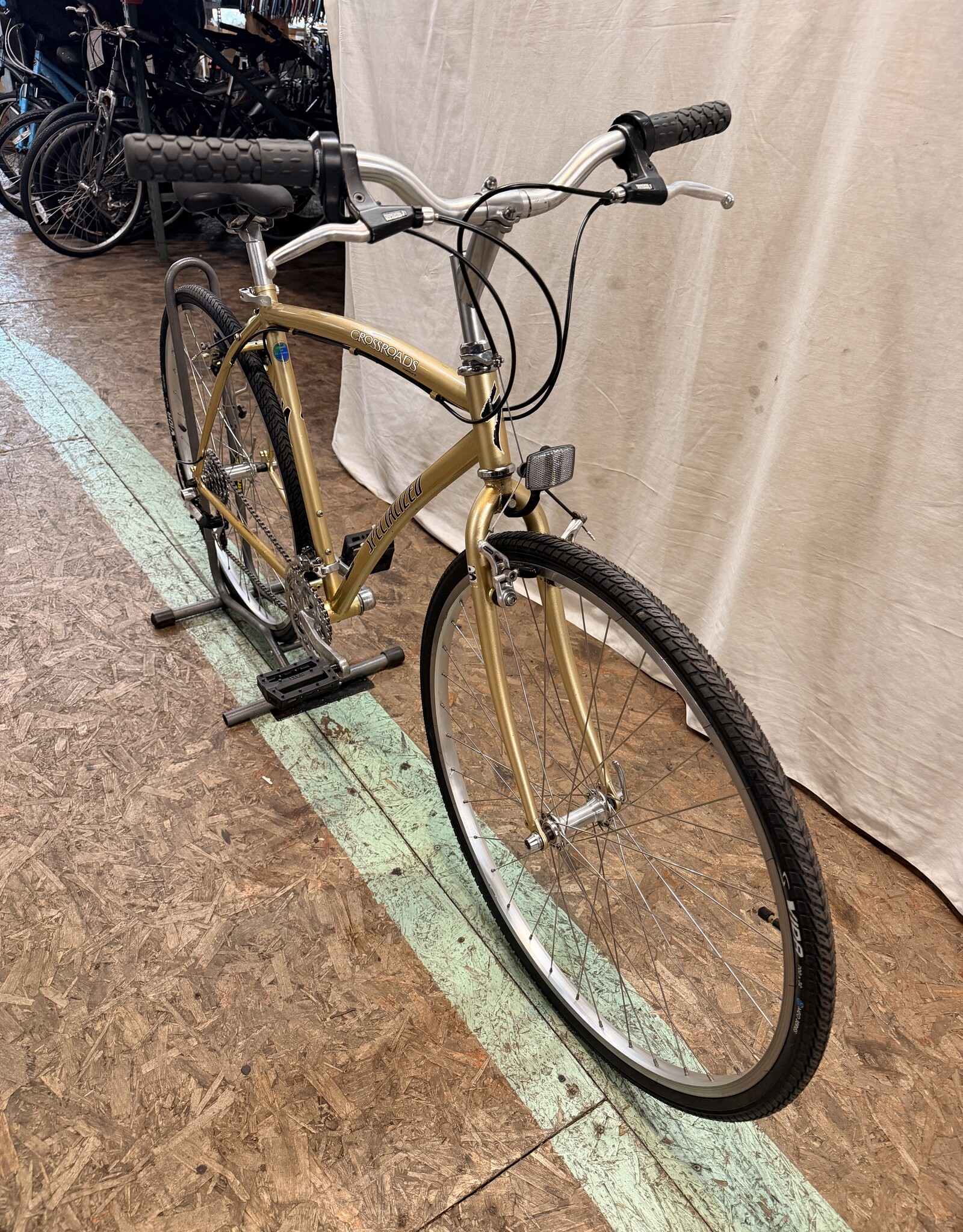 20" Specialized Crossroads (2864) H1U