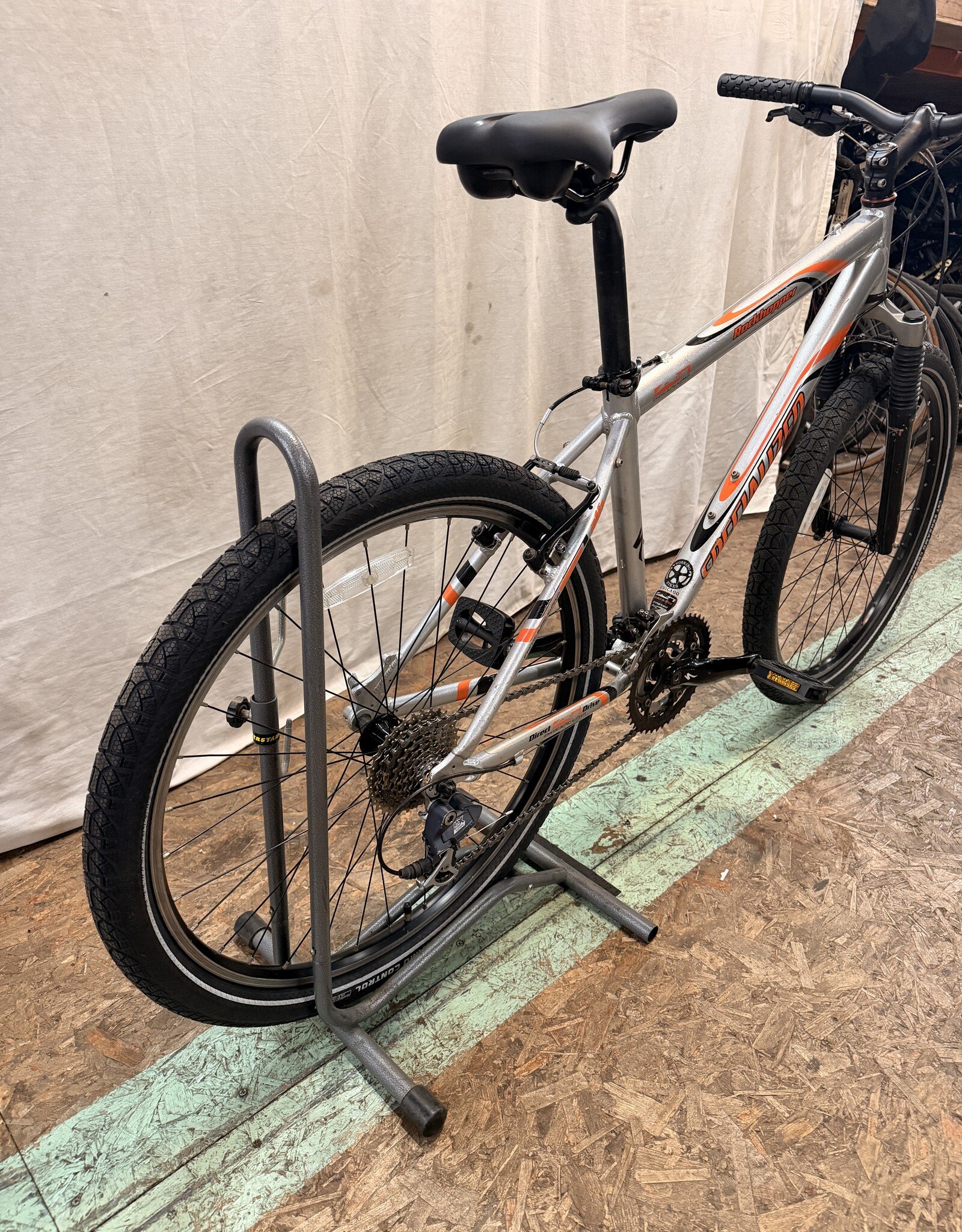 17in Specialized Rockhopper (0732) H1L