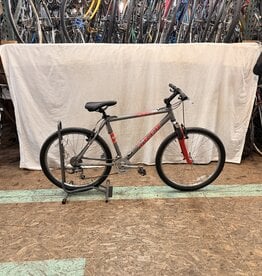 19.5in Trek 6000 (7825) H1L