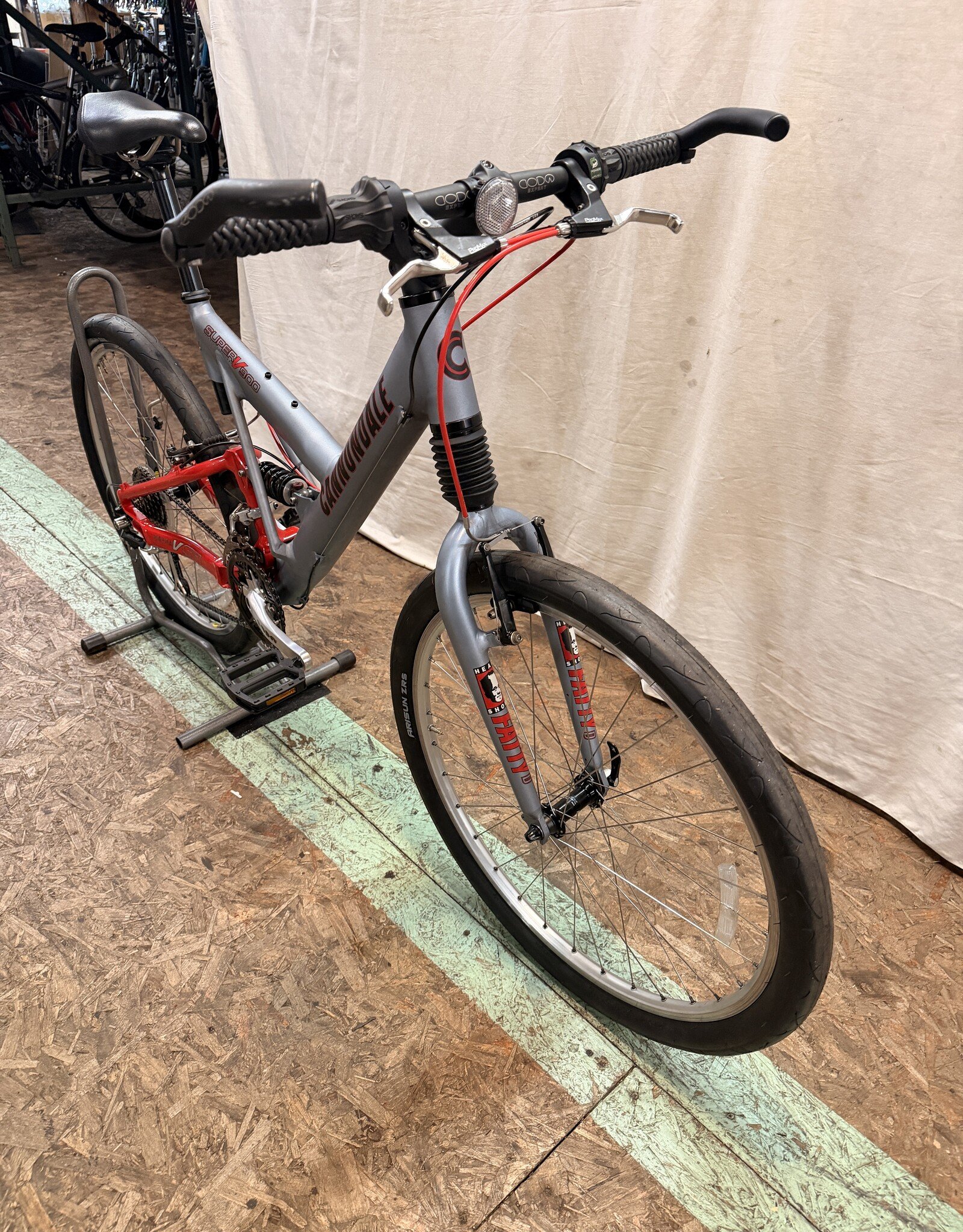 Cannondale 18" Cannondale Super V 900 (LNMD) H1L