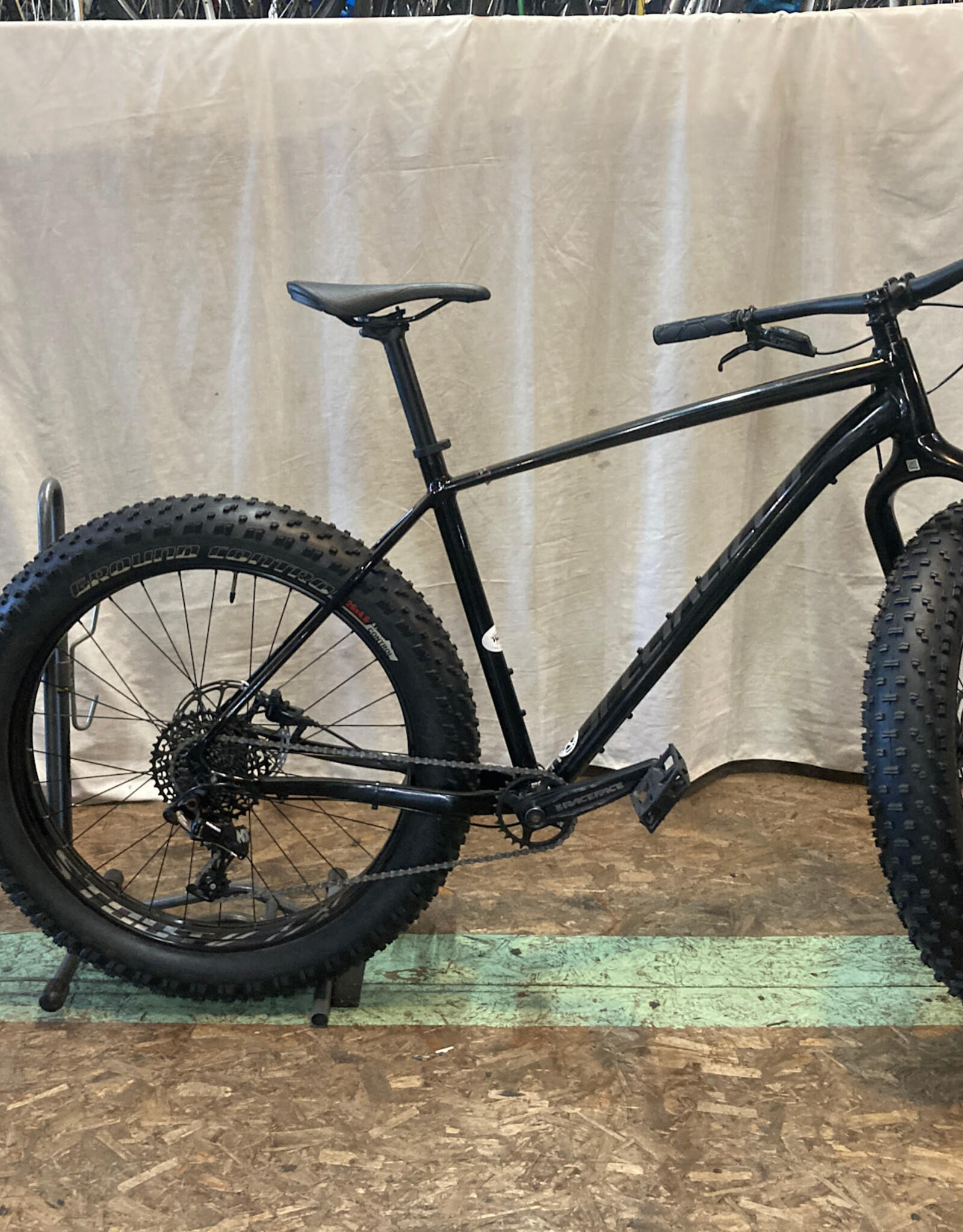 20.5" Specialized Fatboy (943N)
