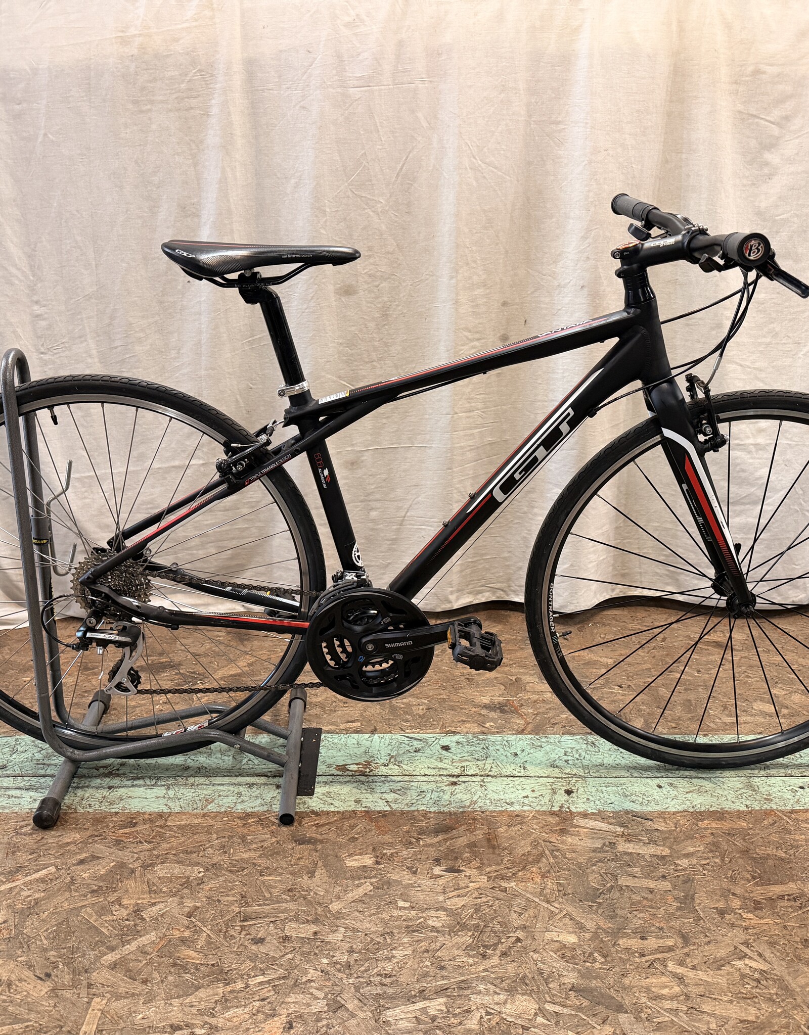 GT 17" GT Vantara (2258) H2U