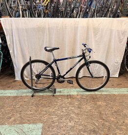 16" Trek 830 Mountain Track (5918) H2U