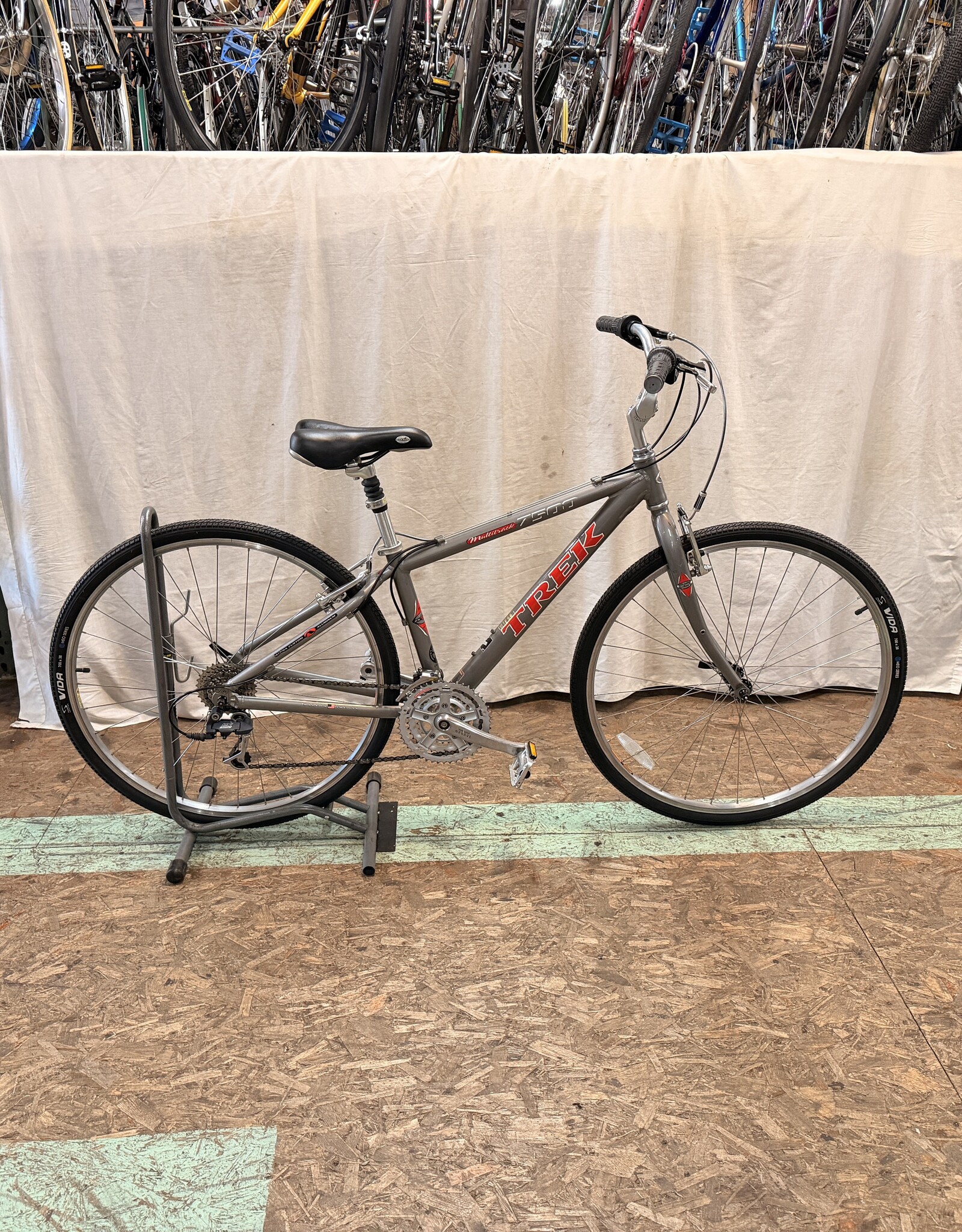 15" Trek 7500 (8055) H2U