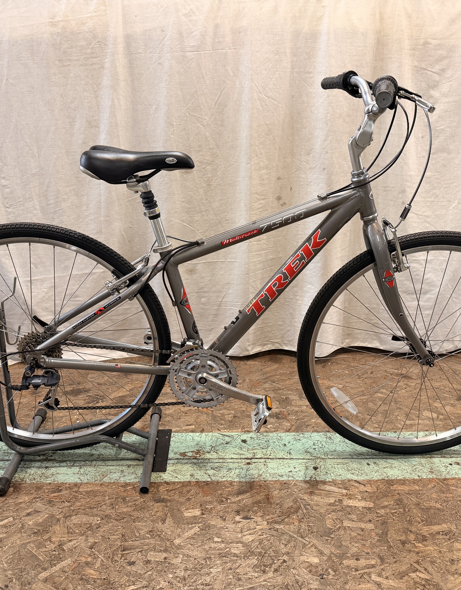 15" Trek 7500 (8055) H2U