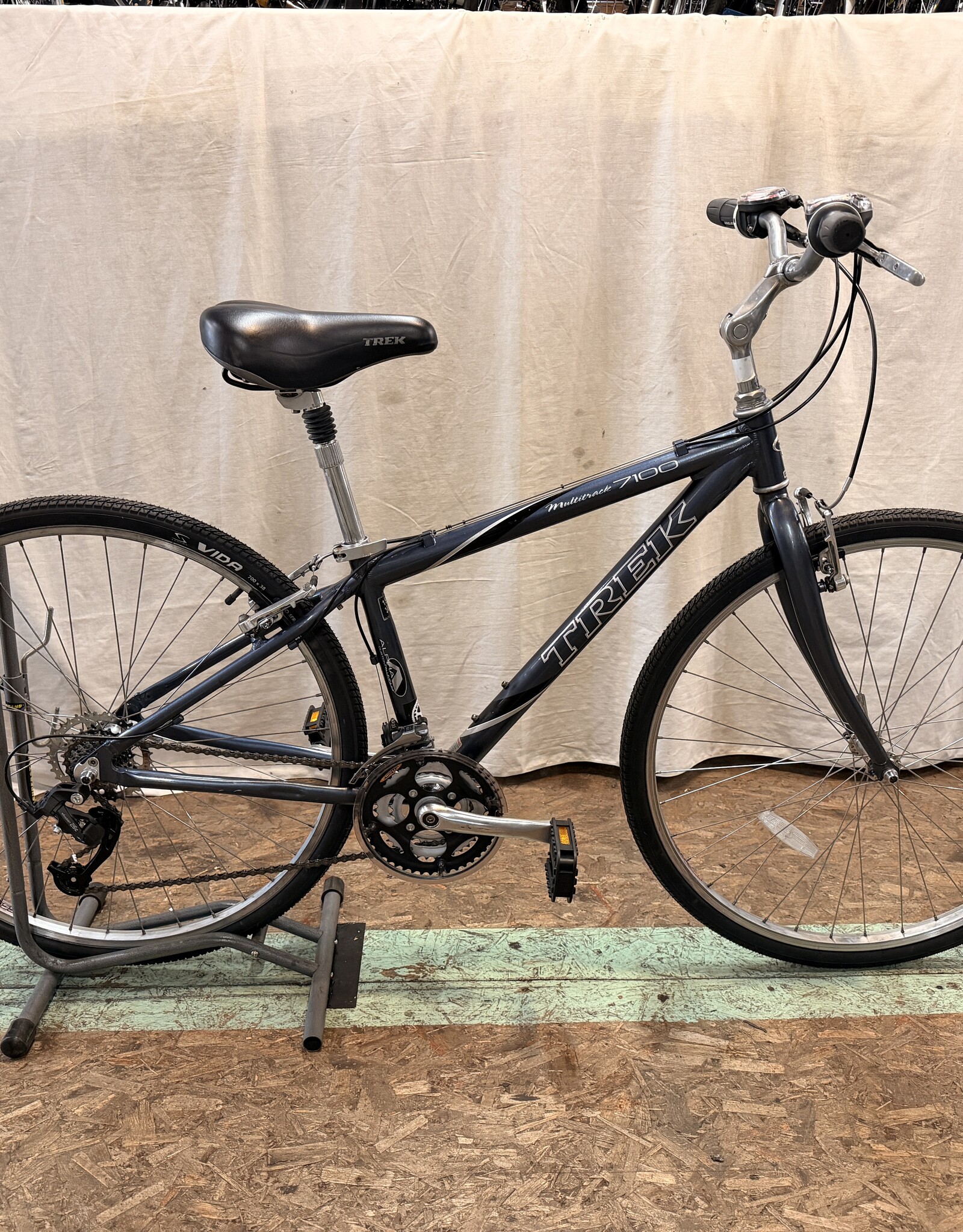 15" Trek 7100 Multitrack (2509) H2U