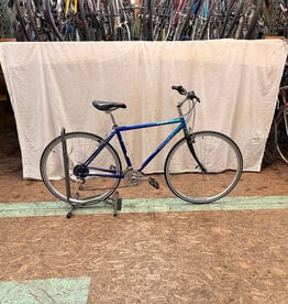 17" Trek 730 multitrack (613P) H3U