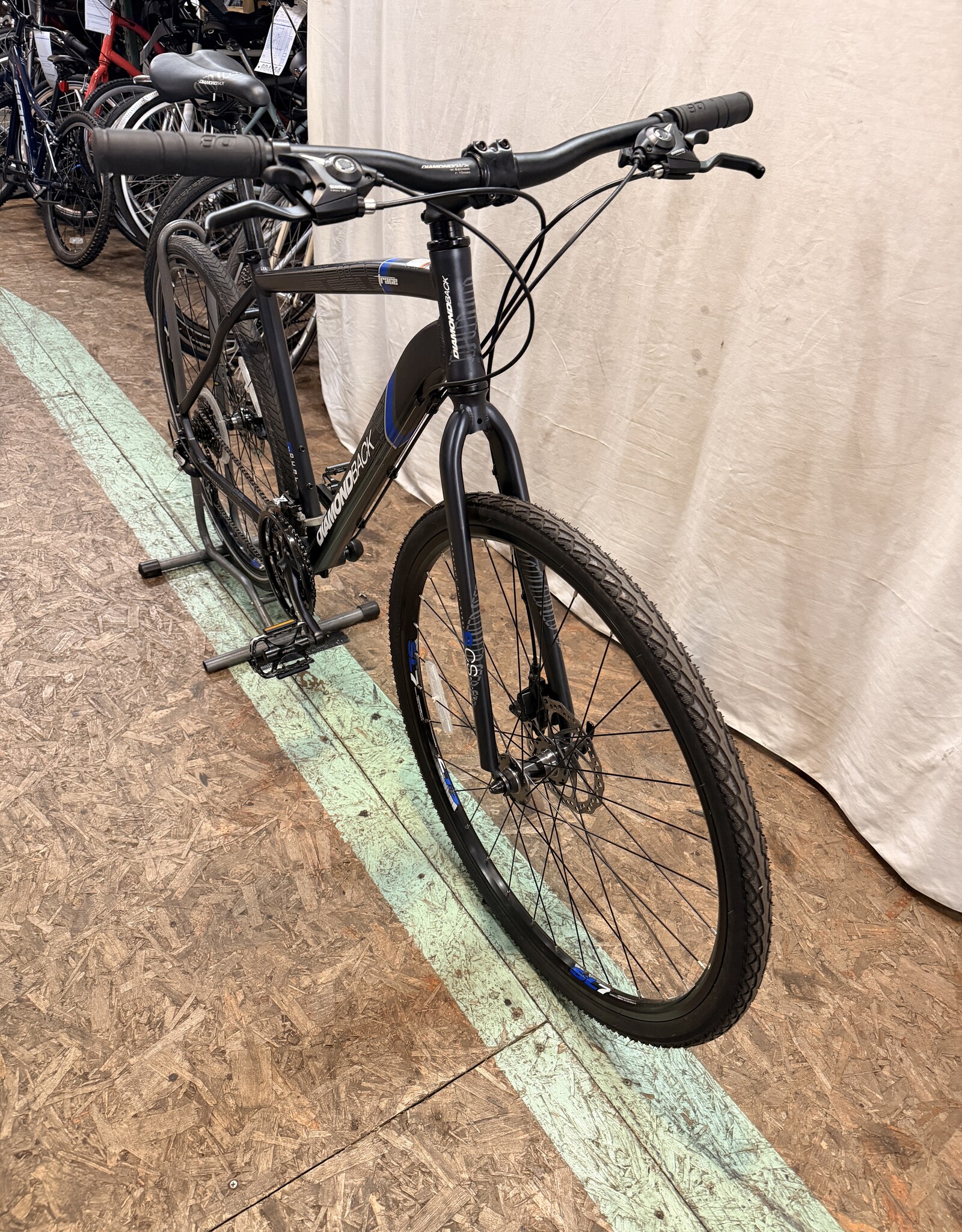 Diamondback 20" Diamondback Trace (9329) H3U