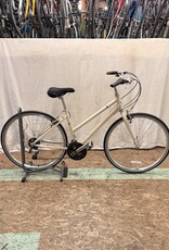 17.5"  Trek Allant Step-Through (041G) H3U