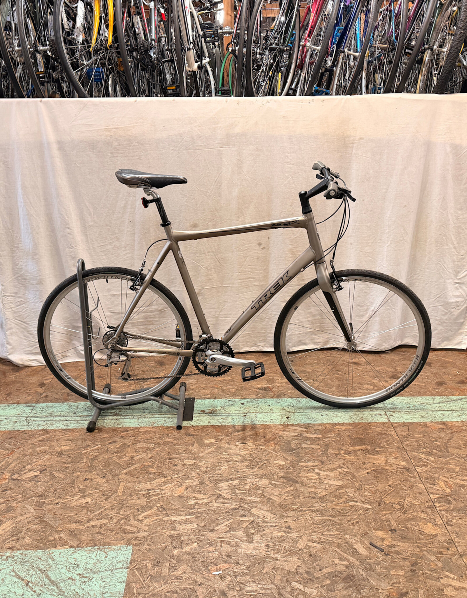 25" Trek 7.5 FX (556D) H3L