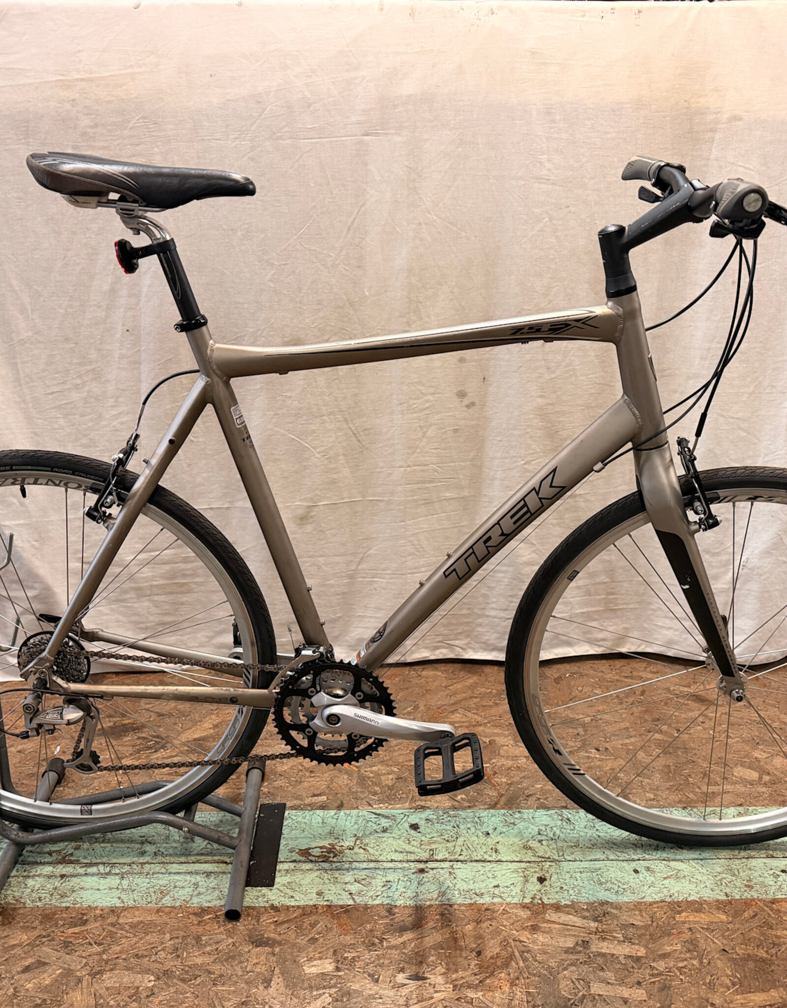 25" Trek 7.5 FX (556D) H3L