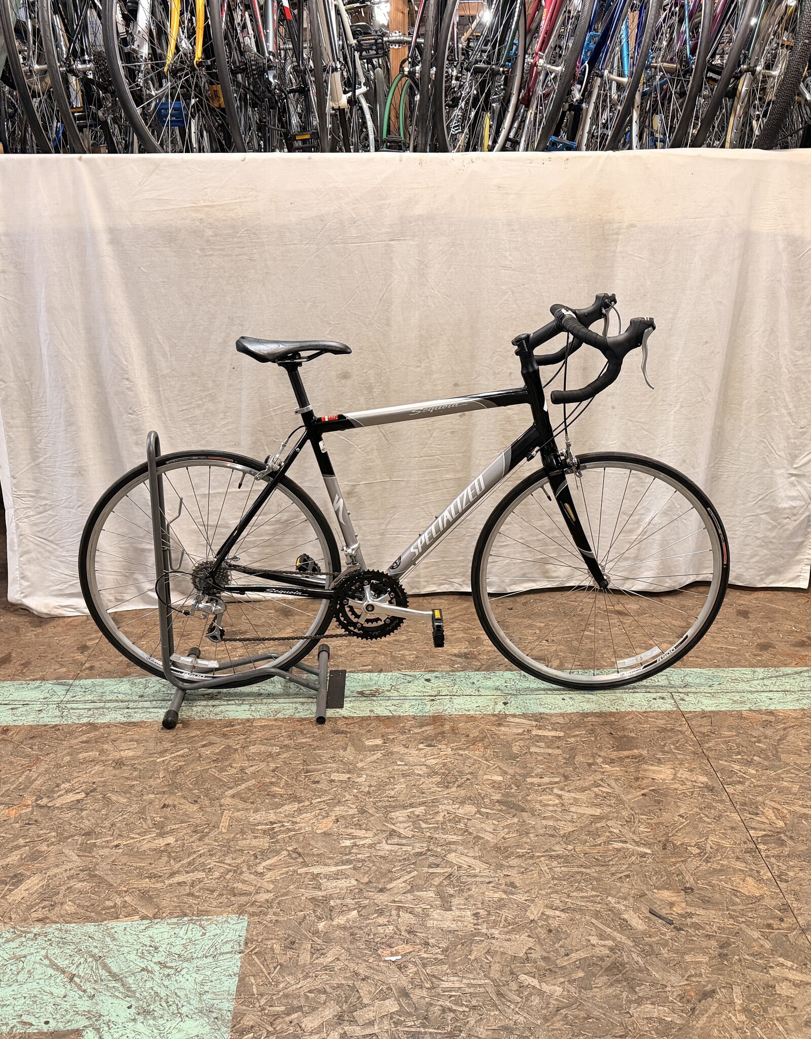 56cm Specialized Sequoia (0102) C5U