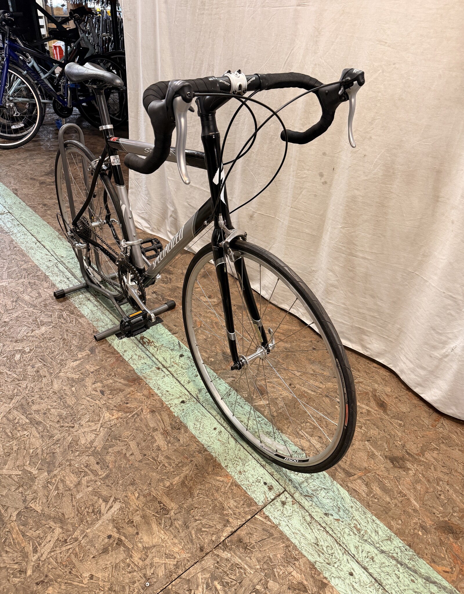 56cm Specialized Sequoia (0102) C5U