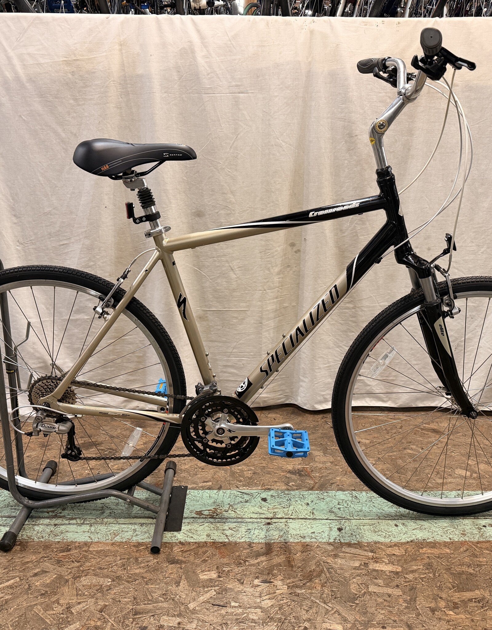 21.5"  Specialized Crossroads (0016) H3L