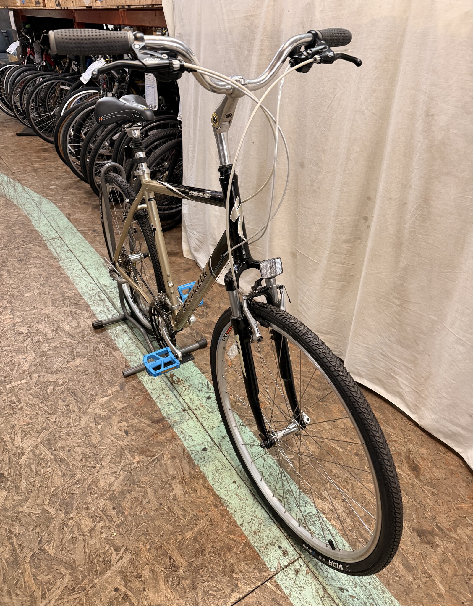 21.5"  Specialized Crossroads (0016) H3L