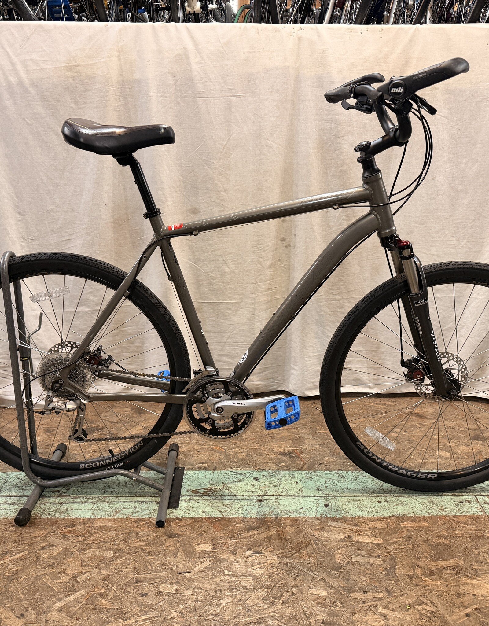 22" Specialized Crosstrail Expert (0132) H3L