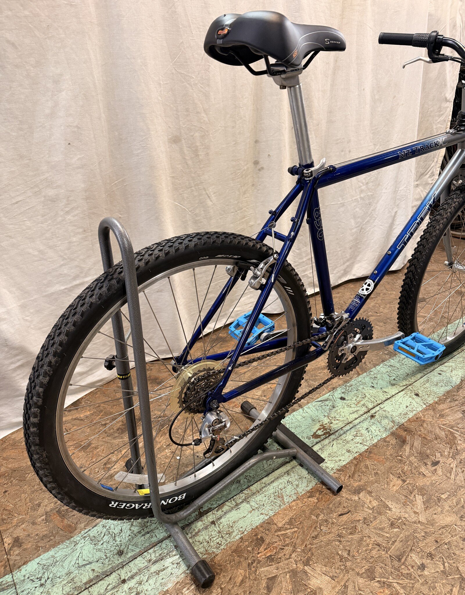 19.5" Trek 850 (5059) H4U