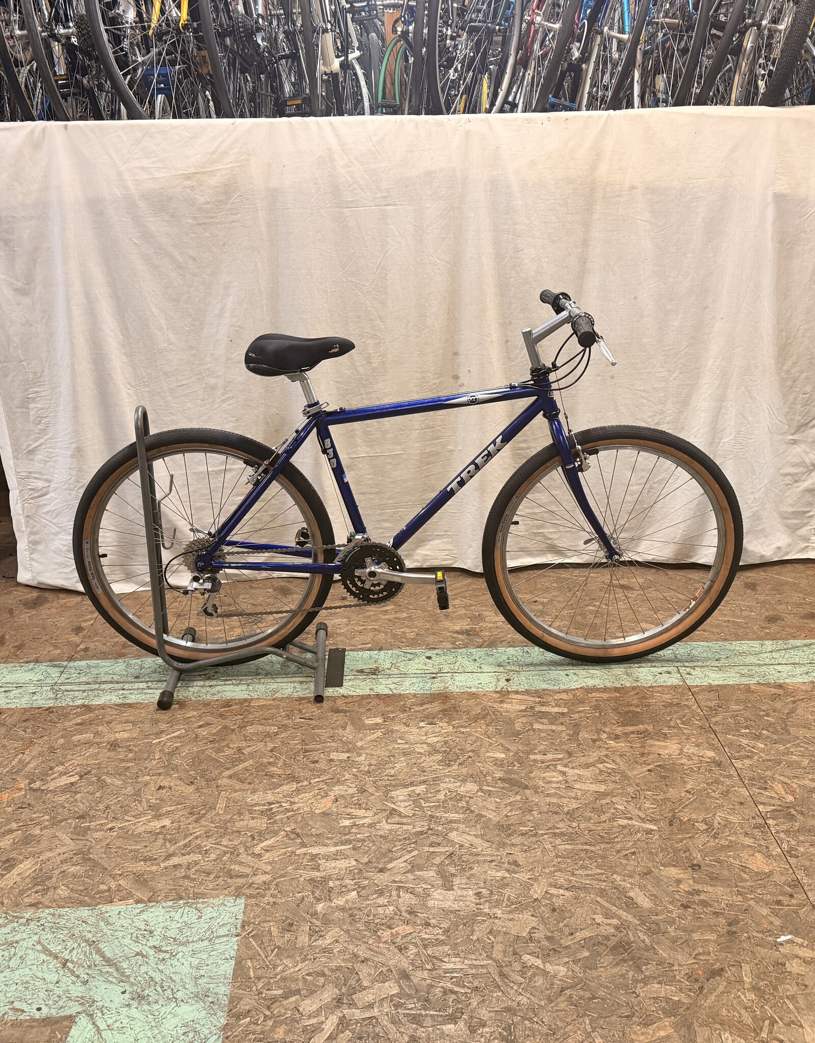 16.5" Trek mountain track 830 (531N) H4U