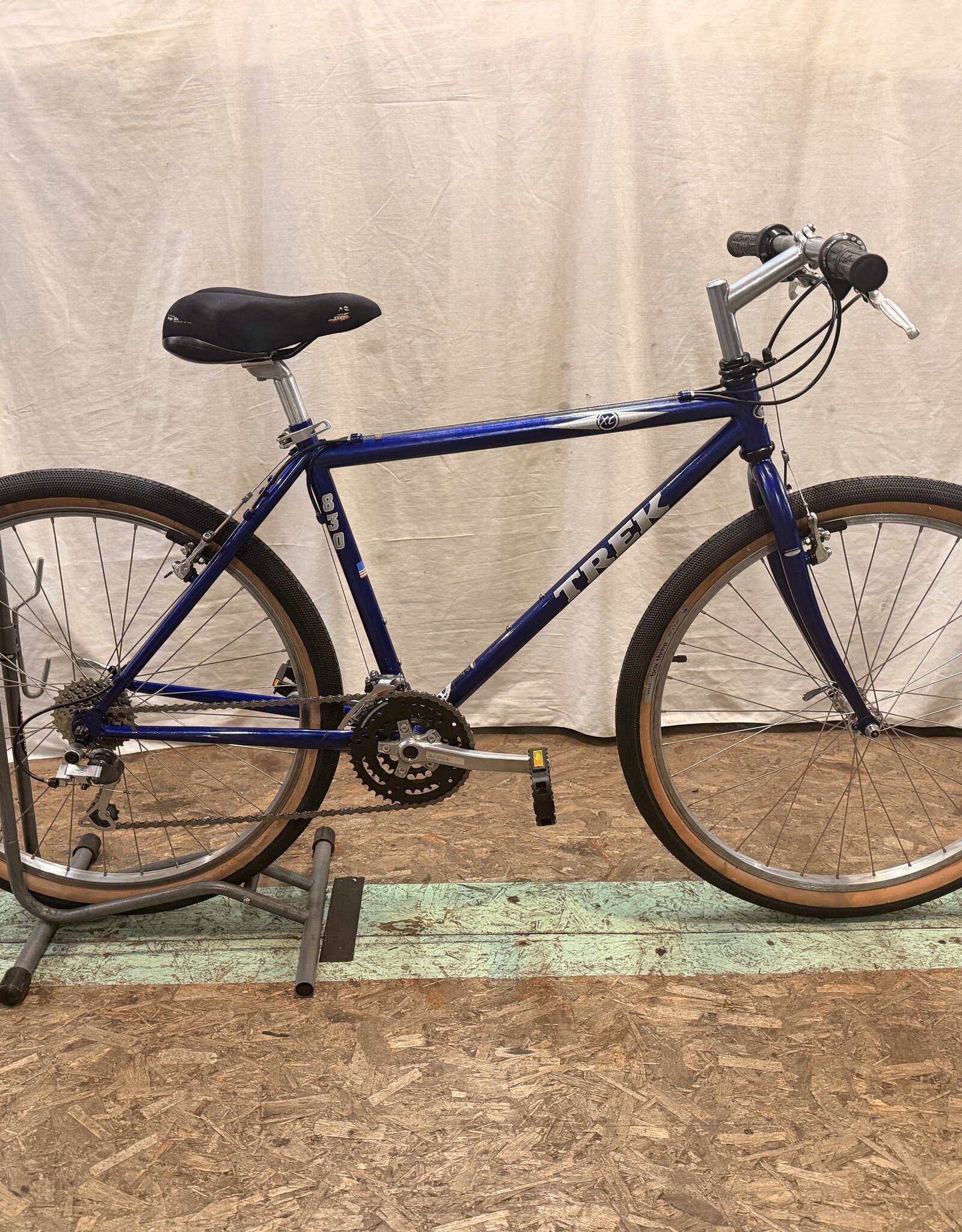 16.5" Trek mountain track 830 (531N) H4U