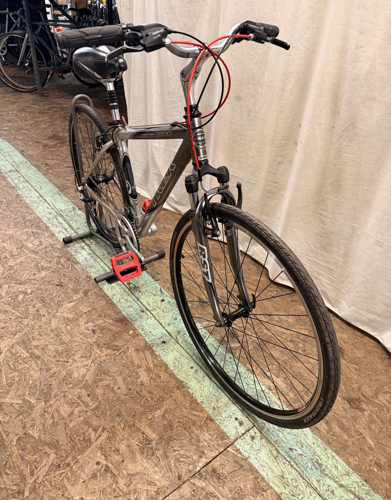 17.5"  Trek 7200 (T178) H4L