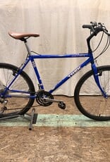 18" Trek 950 (4447) C4U