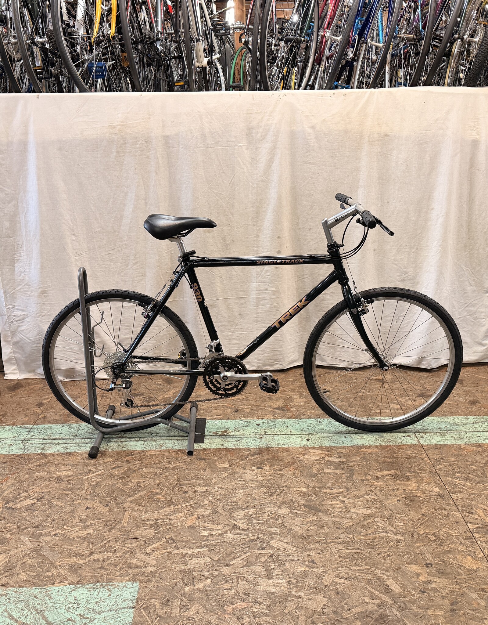 19" Trek single Track (4111) I2U