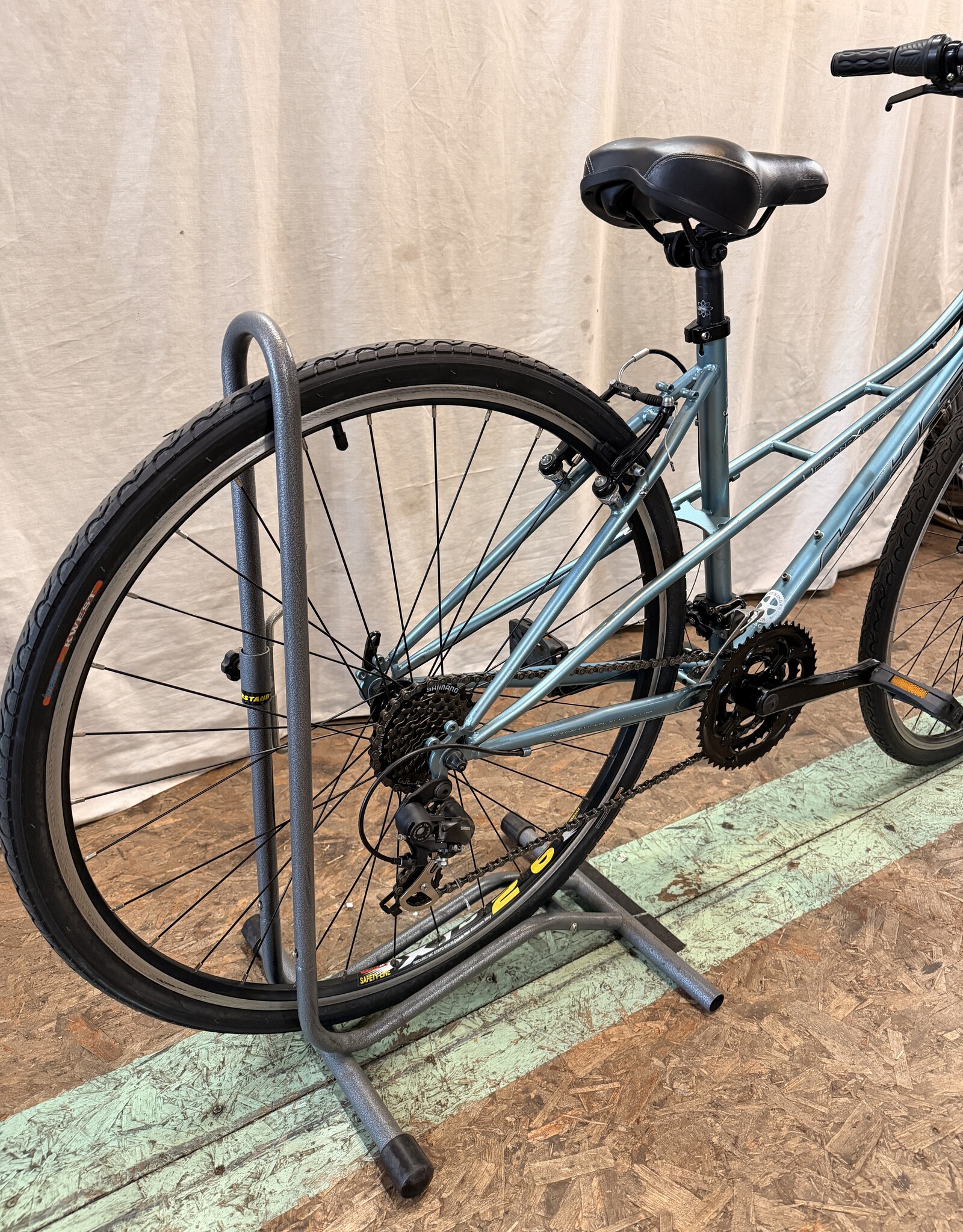 KHS 17in KHS Urban x Cape (2412) I2U