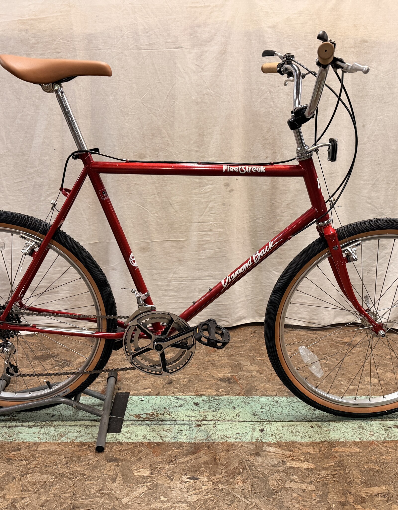 Diamondback 23" Diamondback Fleet Streak (2101) I2U