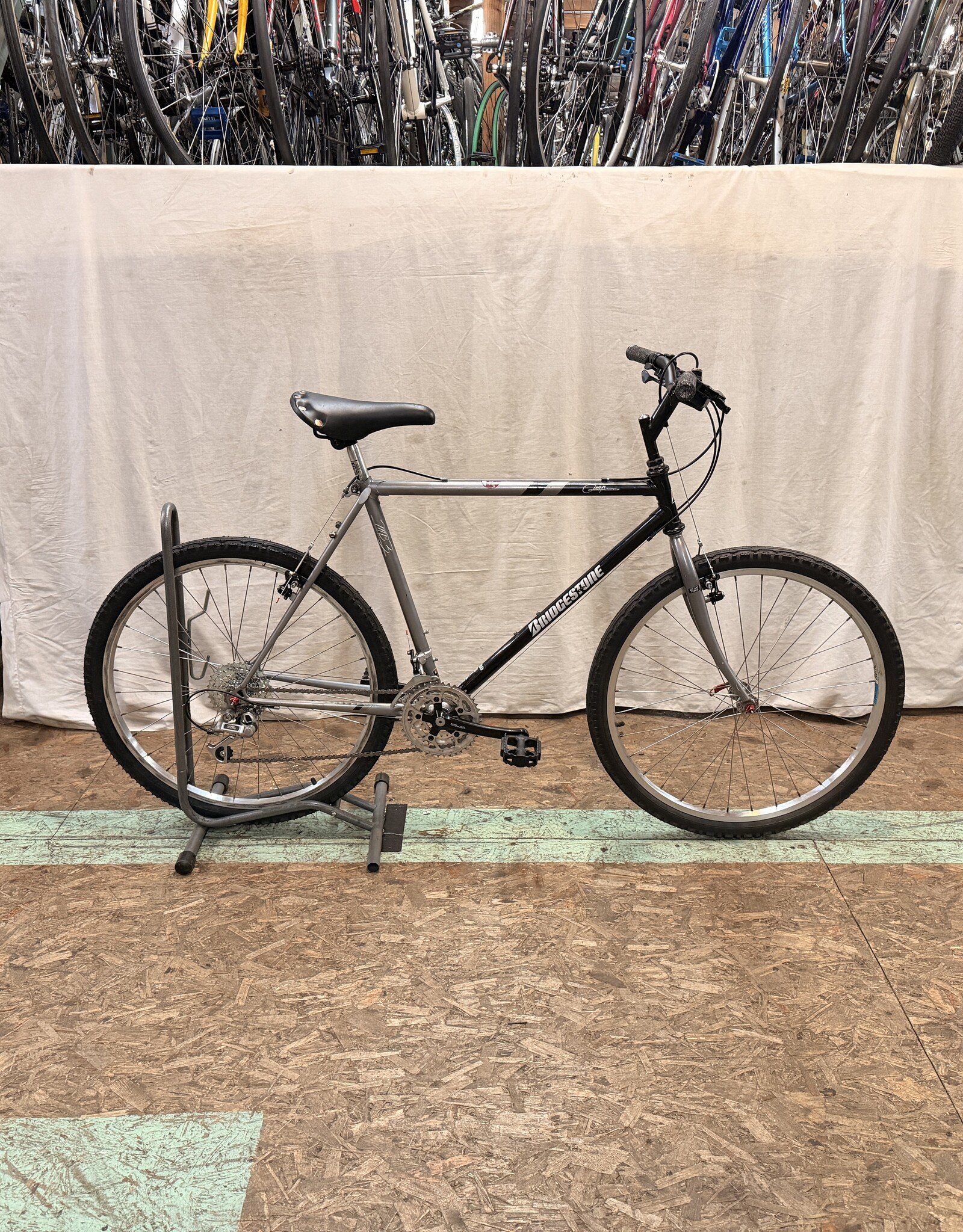 Bridgestone 20" Bridgestone MB3 (2714) E2L