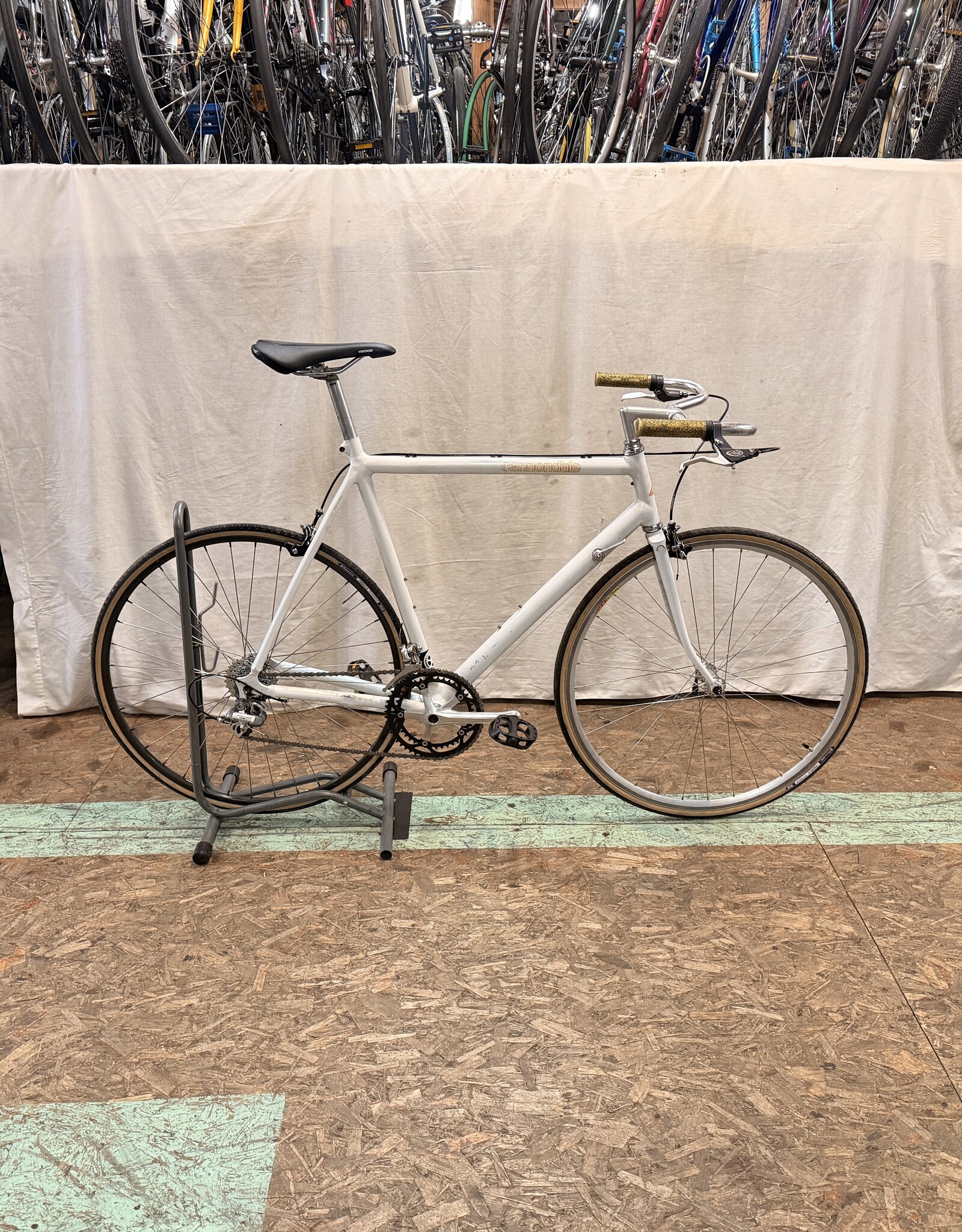 Cannondale 57cm Cannondale SR400 ( 5057 ) E1U