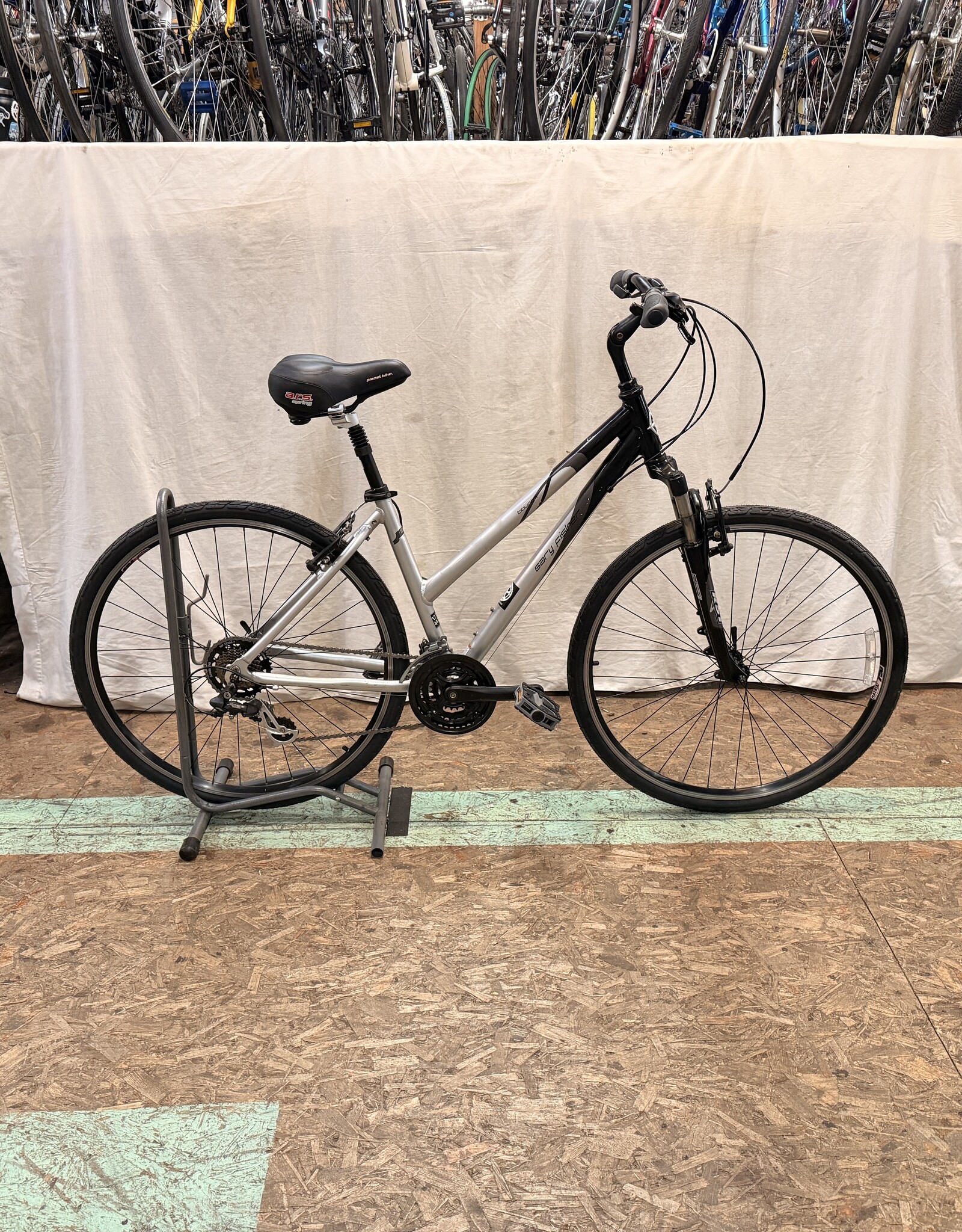 Gary Fisher 17.5 in Gary Fisher Tiburon (332C) E2U