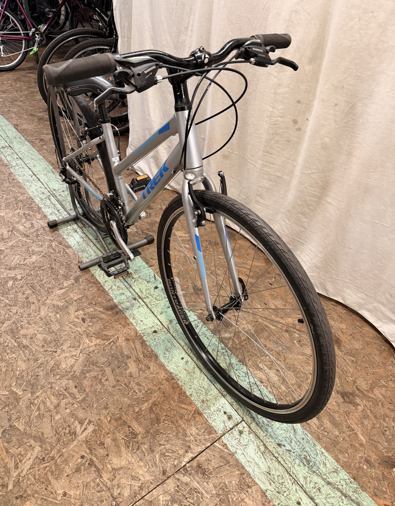 15" Trek FX1 (820P) E2U